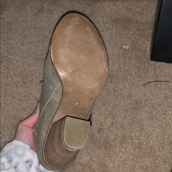 Michael Shannon Tan heeled boots - Picture 3 of 7